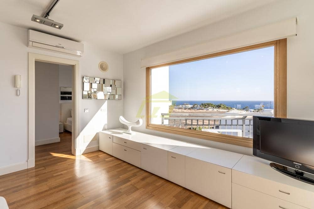 Chalet de 5 habitaciones en Puerto Calero en venta con piscina - 1.650.000 € (Ref: 9458469)