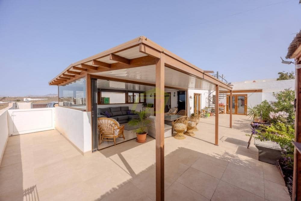 2 slaapkamer Villa te koop in Guime - € 350.000 (Ref: 9458473)