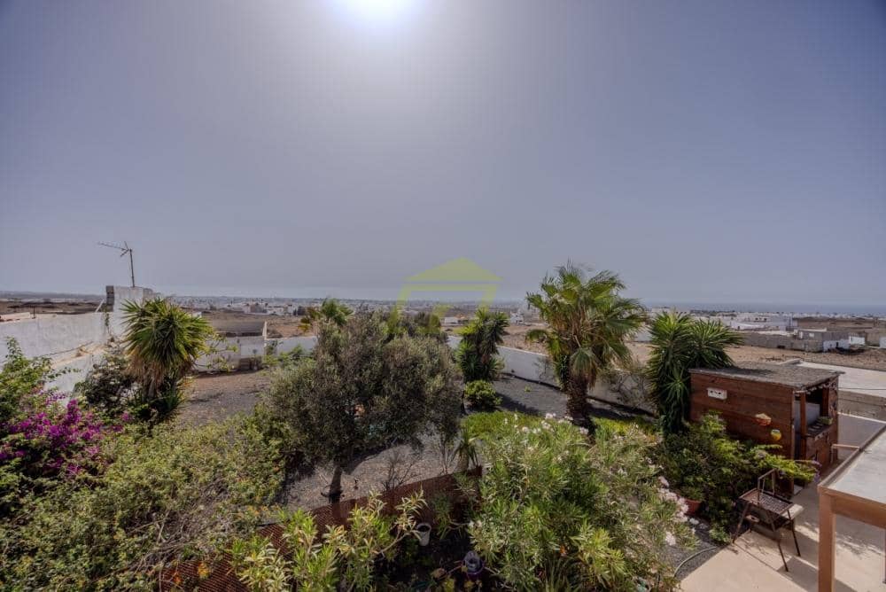 2 slaapkamer Villa te koop in Guime - € 350.000 (Ref: 9458473)