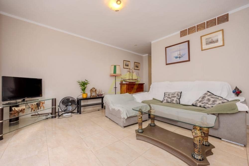 1 sypialnia Apartament na sprzedaż w Puerto del Carmen z basenem - 199 000 € (Ref: 9458474)