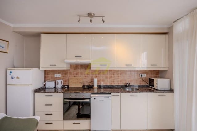 1 sypialnia Apartament na sprzedaż w Puerto del Carmen, Tías z basenem - 220 000 € (Ref: 9458474)