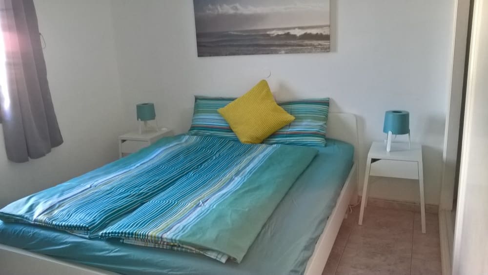 2 slaapkamer Appartement te koop in Puerto del Carmen met zwembad - € 289.500 (Ref: 9458477)