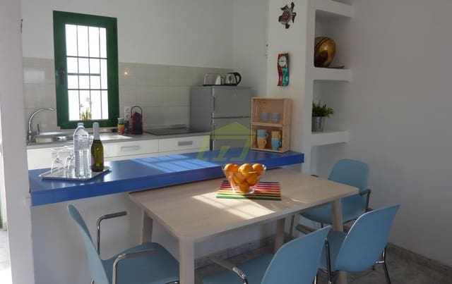 Apartamento de 2 habitaciones en Puerto del Carmen, Tías en venta con piscina - 289.500 € (Ref: 9458477)