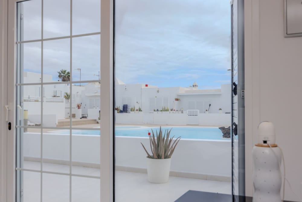 2 soveværelse Lejlighed til salg i Playa Honda med swimmingpool - € 480.000 (Ref: 9458479)