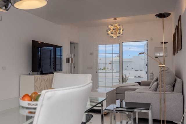 2 Zimmer Apartment zu verkaufen in Playa Honda, San Bartolomé mit Pool - 480.000 € (Ref: 9458479)