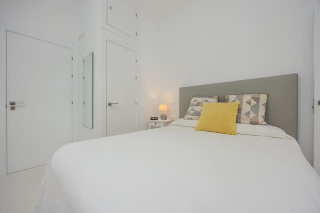 2 Zimmer Apartment zu verkaufen in Playa Honda, San Bartolomé mit Pool - 480.000 € (Ref: 9458479)