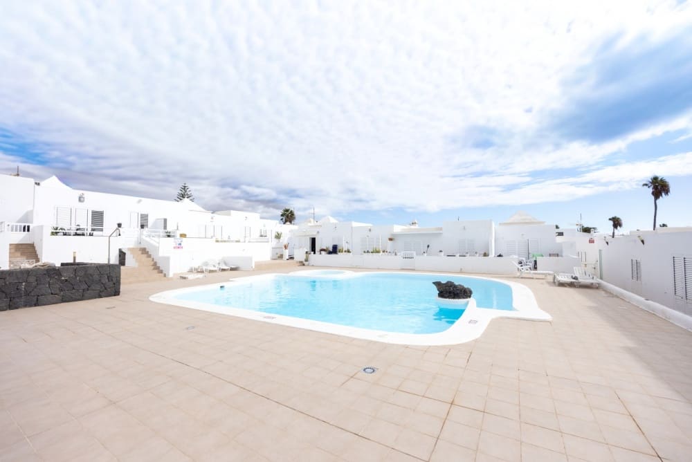 2 soveværelse Lejlighed til salg i Playa Honda med swimmingpool - € 480.000 (Ref: 9458479)