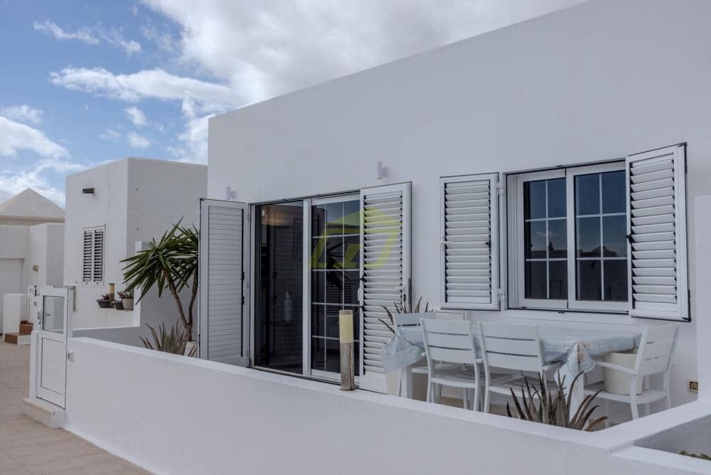 2 soverom Leilighet til salgs i Playa Honda med svømmebasseng - € 480 000 (Ref: 9458479)