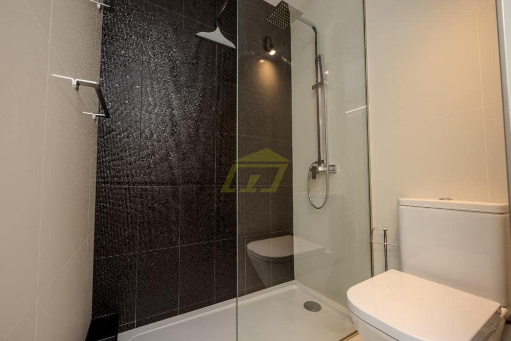 2 soverom Leilighet til salgs i Playa Honda med svømmebasseng - € 480 000 (Ref: 9458479)