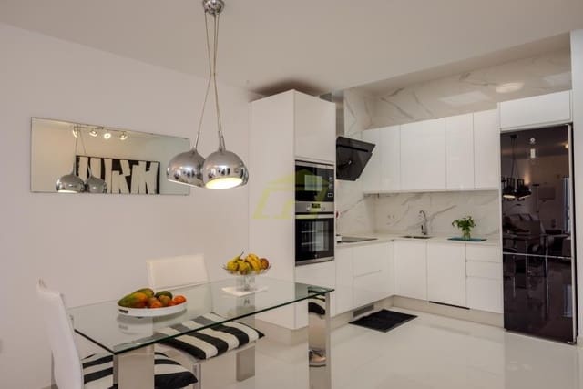 2 sypialnia Apartament na sprzedaż w Playa Honda, San Bartolomé z basenem - 480 000 € (Ref: 9458479)