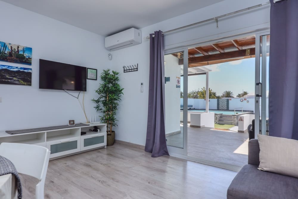 2 Zimmer Villa zu verkaufen in Playa Blanca mit Pool - 415.000 € (Ref: 9458480)