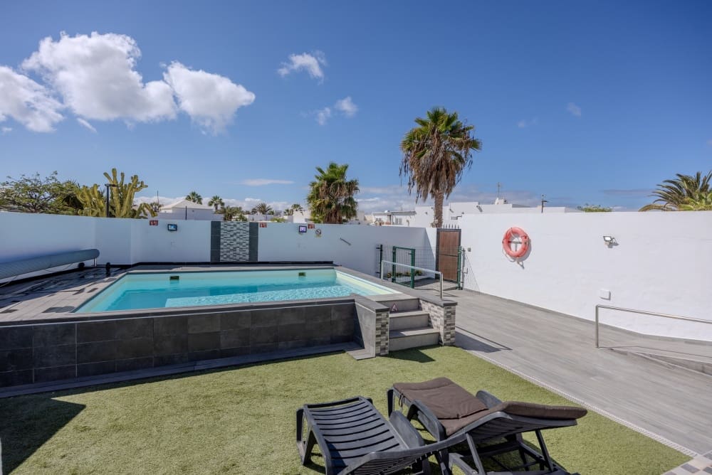 2 Zimmer Villa zu verkaufen in Playa Blanca mit Pool - 415.000 € (Ref: 9458480)