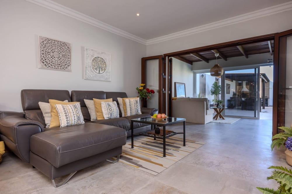 3 Zimmer Villa zu verkaufen in Playa Blanca mit Pool - 715.000 € (Ref: 9458483)