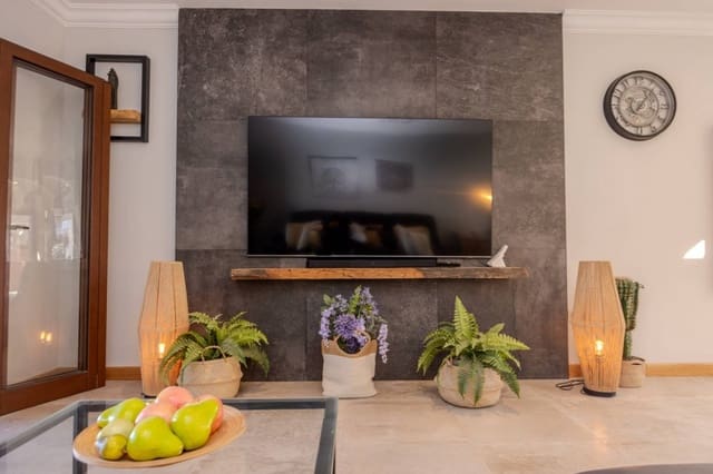 3 Zimmer Villa zu verkaufen in Playa Blanca, Yaiza mit Pool - 715.000 € (Ref: 9458483)