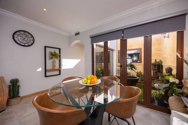 3 Zimmer Villa zu verkaufen in Playa Blanca, Yaiza mit Pool - 715.000 € (Ref: 9458483)