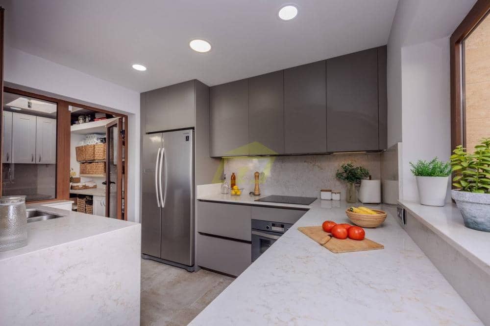 3 bedroom Villa for sale in Playa Blanca with pool - € 715,000 (Ref: 9458483)