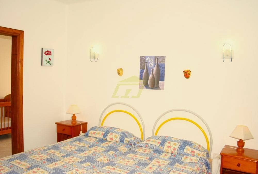 5 soverom Villa til salgs i Playa Blanca med svømmebasseng - € 720 000 (Ref: 9458485)