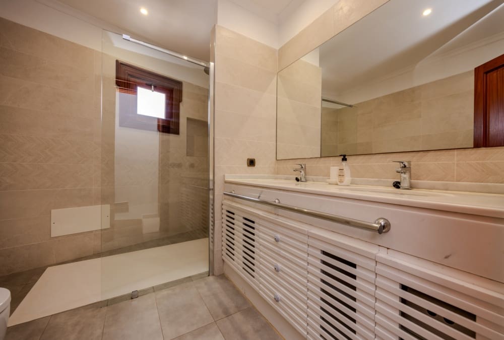 5 soveværelse Villa til salg i Playa Blanca med swimmingpool - € 1.750.000 (Ref: 9458488)