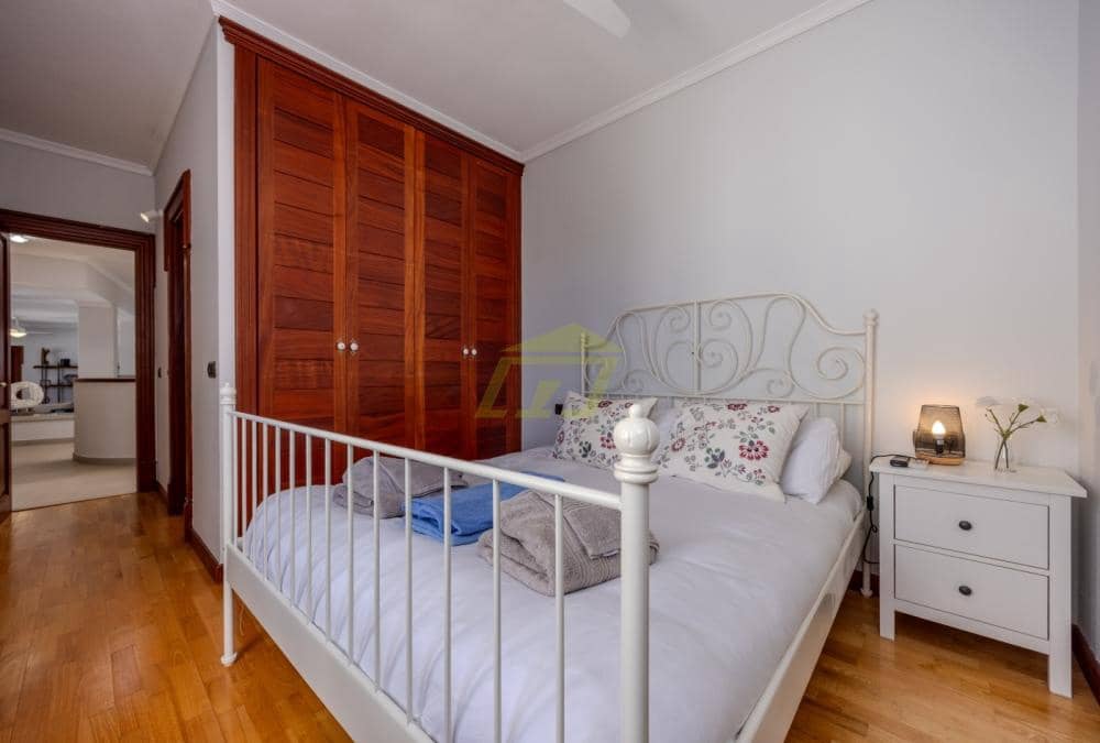 5 quarto Moradia para venda em Playa Blanca com piscina - 1 750 000 € (Ref: 9458488)