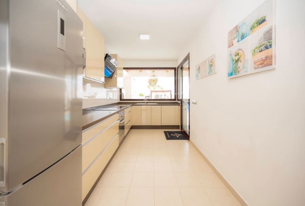 3 quarto Moradia para venda em Playa Blanca com piscina - 597 500 € (Ref: 9458492)