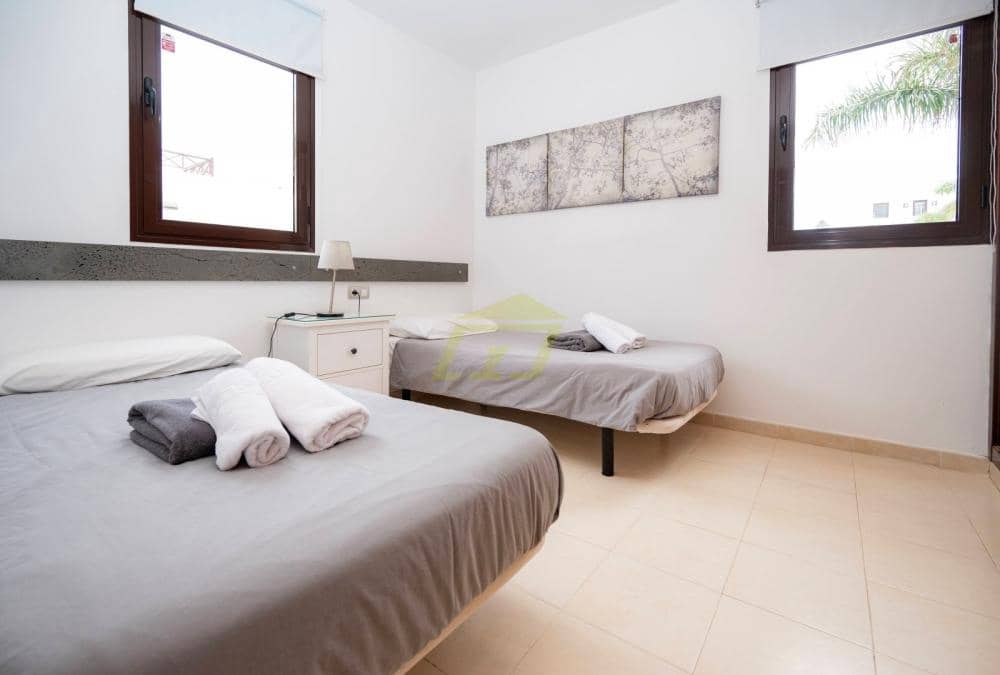 3 makuuhuone Huvila myytävänä paikassa Playa Blanca mukana uima-altaan - 597 500 € (Ref: 9458492)