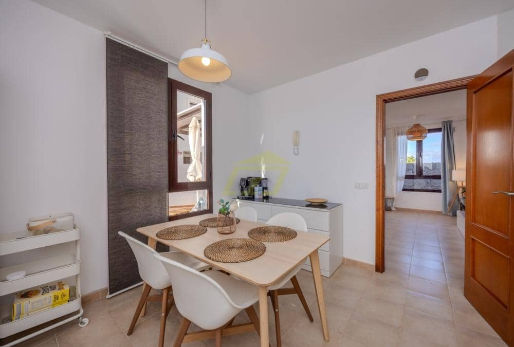 3 quarto Moradia para venda em Playa Blanca com piscina - 520 000 € (Ref: 9458493)