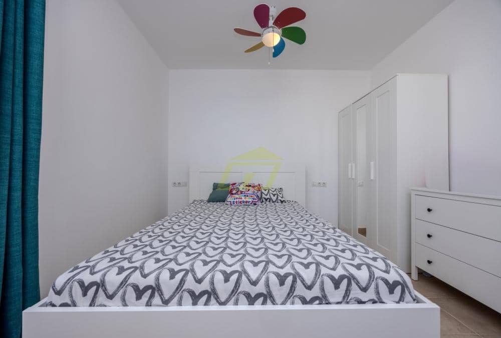 3 quarto Moradia para venda em Playa Blanca com piscina - 520 000 € (Ref: 9458493)