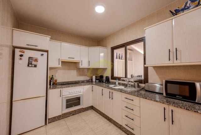 2 bedroom Villa for sale in Playa Blanca, Yaiza - € 390,000 (Ref: 9458494)