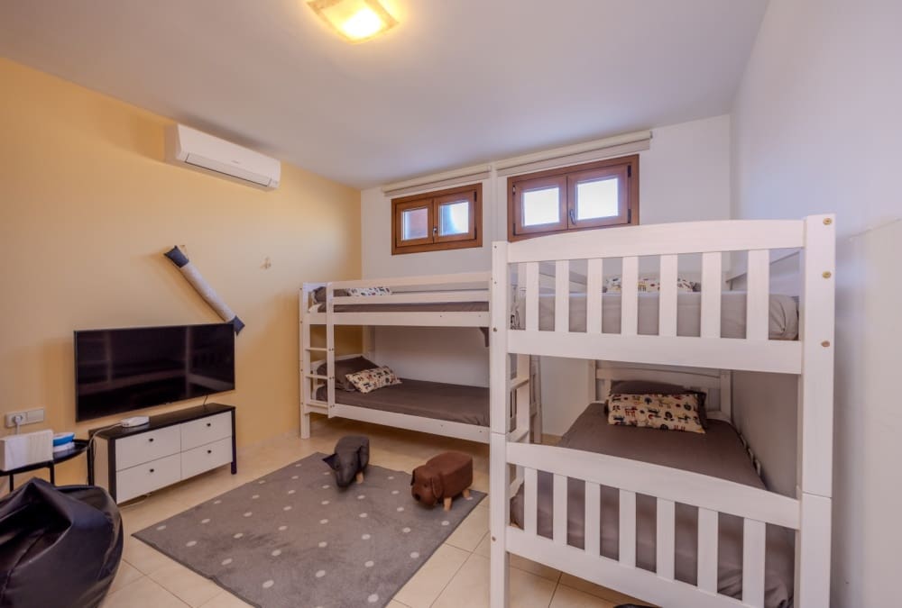 5 soveværelse Villa til salg i Playa Blanca med swimmingpool - € 699.000 (Ref: 9458498)