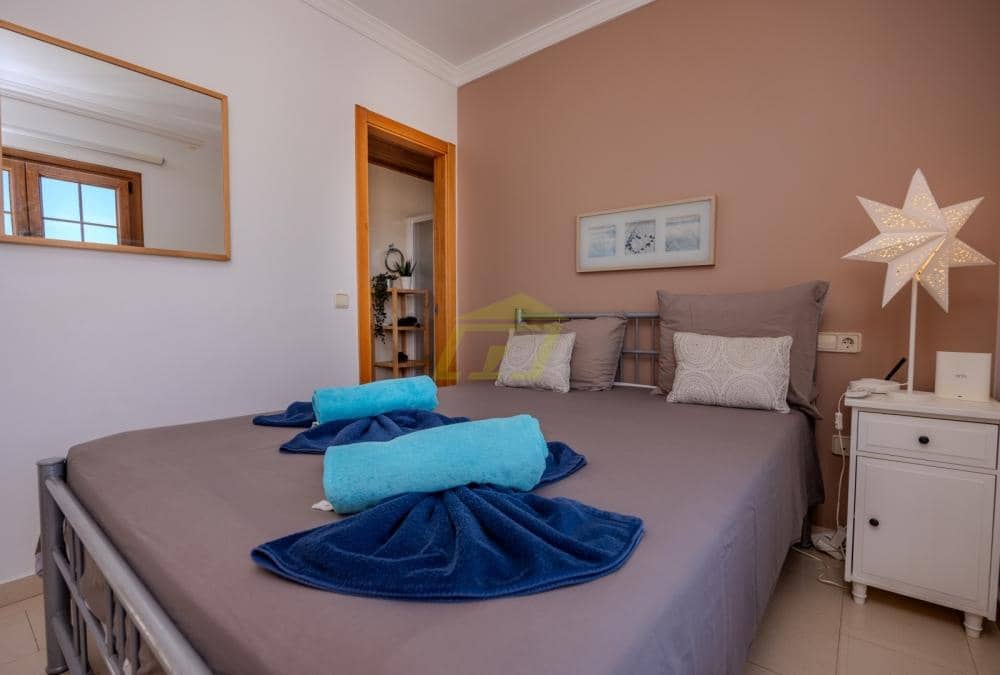 5 quarto Moradia para venda em Playa Blanca com piscina - 699 000 € (Ref: 9458498)