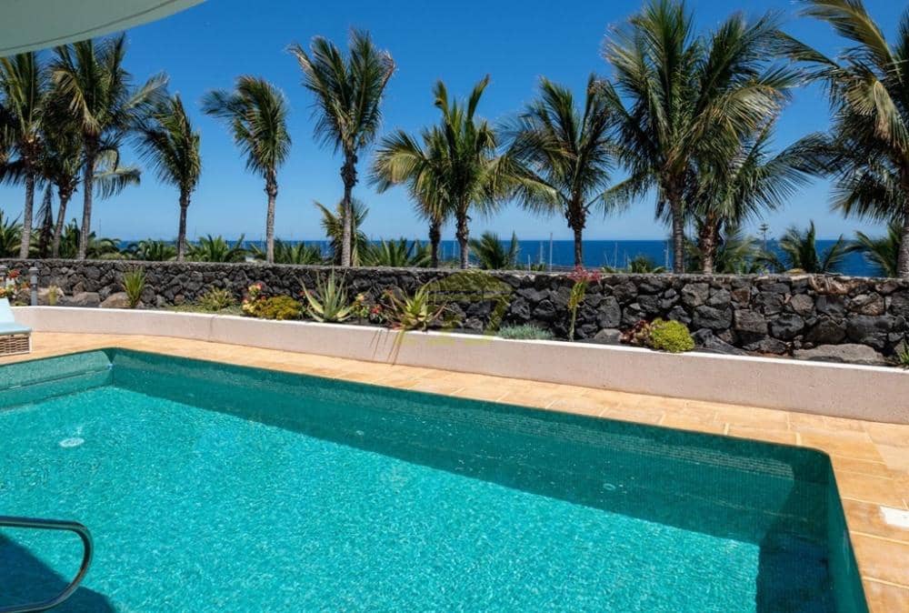 4 bedroom Villa for sale in Puerto Calero with pool - € 2,400,000 (Ref: 9458499)