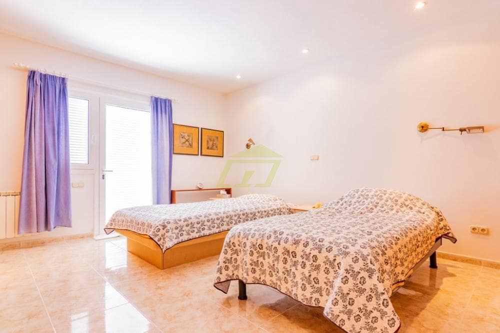 1 sypialnia Willa na sprzedaż w Charco del Palo z basenem - 998 000 € (Ref: 9458500)