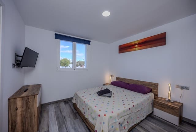2 makuuhuone Huoneisto myytävänä paikassa Playa Blanca, Yaiza - 365 000 € (Ref: 9458501)