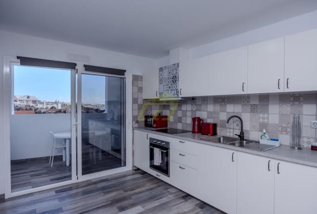 2 soveværelse Lejlighed til salg i Playa Blanca, Yaiza - € 365.000 (Ref: 9458501)
