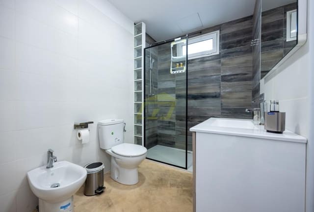 2 soveværelse Lejlighed til salg i Playa Blanca, Yaiza - € 365.000 (Ref: 9458501)