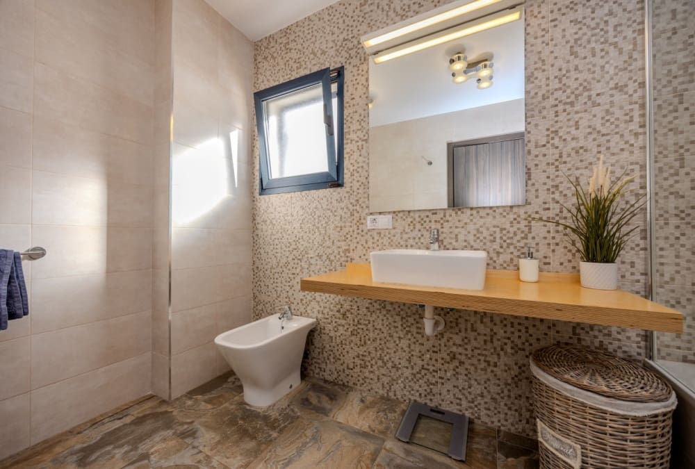 3 slaapkamer Villa te koop in Playa Blanca met zwembad - € 475.000 (Ref: 9458502)