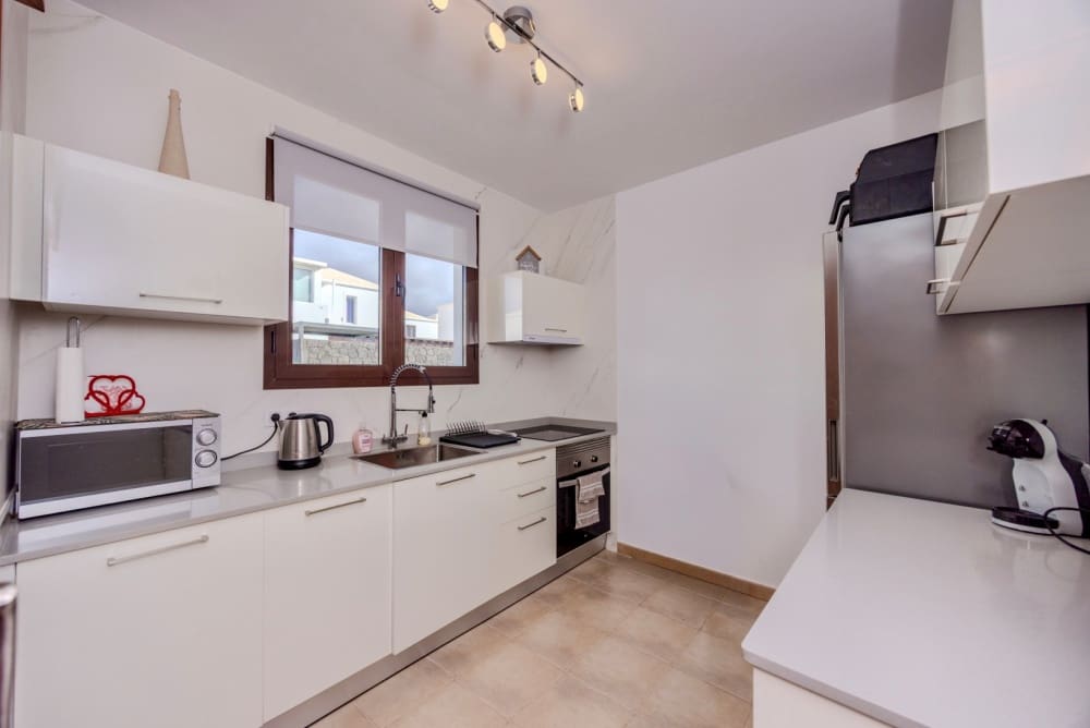 3 soveværelse Villa til salg i Playa Blanca med swimmingpool - € 475.000 (Ref: 9458503)