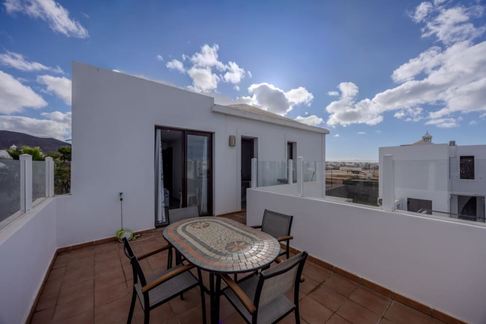 3 soveværelse Villa til salg i Playa Blanca med swimmingpool - € 475.000 (Ref: 9458503)