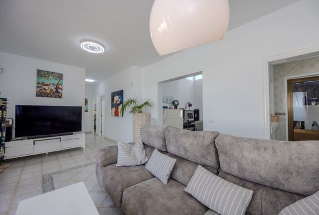 3 soveværelse Villa til salg i Playa Blanca, Yaiza med swimmingpool - € 565.000 (Ref: 9458504)