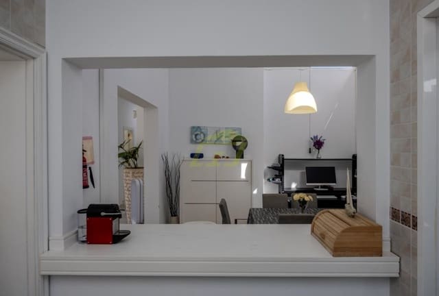 3 sovrum Villa till salu i Playa Blanca, Yaiza med pool - 565 000 € (Ref: 9458504)