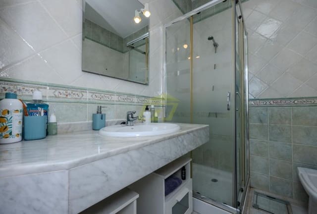 3 sovrum Villa till salu i Playa Blanca, Yaiza med pool - 565 000 € (Ref: 9458504)