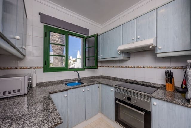 2 Zimmer Villa zu verkaufen in Playa Blanca, Yaiza mit Pool - 329.000 € (Ref: 9458505)