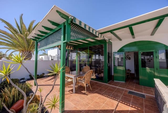 2 camera da letto Villa in vendita in Playa Blanca, Yaiza con piscina - 329.000 € (Rif: 9458505)