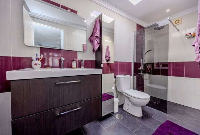 3 sovrum Bungalow till salu i Playa Blanca, Yaiza - 395 000 € (Ref: 9458507)