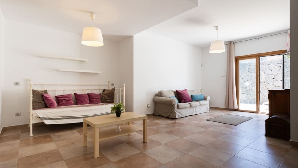 5 slaapkamer Villa te koop in Puerto Calero met zwembad - € 1.200.000 (Ref: 9458510)