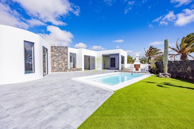 3 slaapkamer Villa te koop in Teguise met zwembad - € 600.000 (Ref: 9458512)