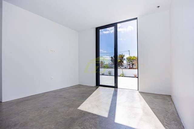 3 slaapkamer Villa te koop in Teguise met zwembad - € 600.000 (Ref: 9458512)