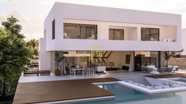 5 slaapkamer Villa te koop in Puerto Calero, Yaiza met zwembad - € 1.950.000 (Ref: 9458513)