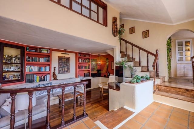 4 bedroom Villa for sale in Nazaret, Teguise - € 690,000 (Ref: 9458517)