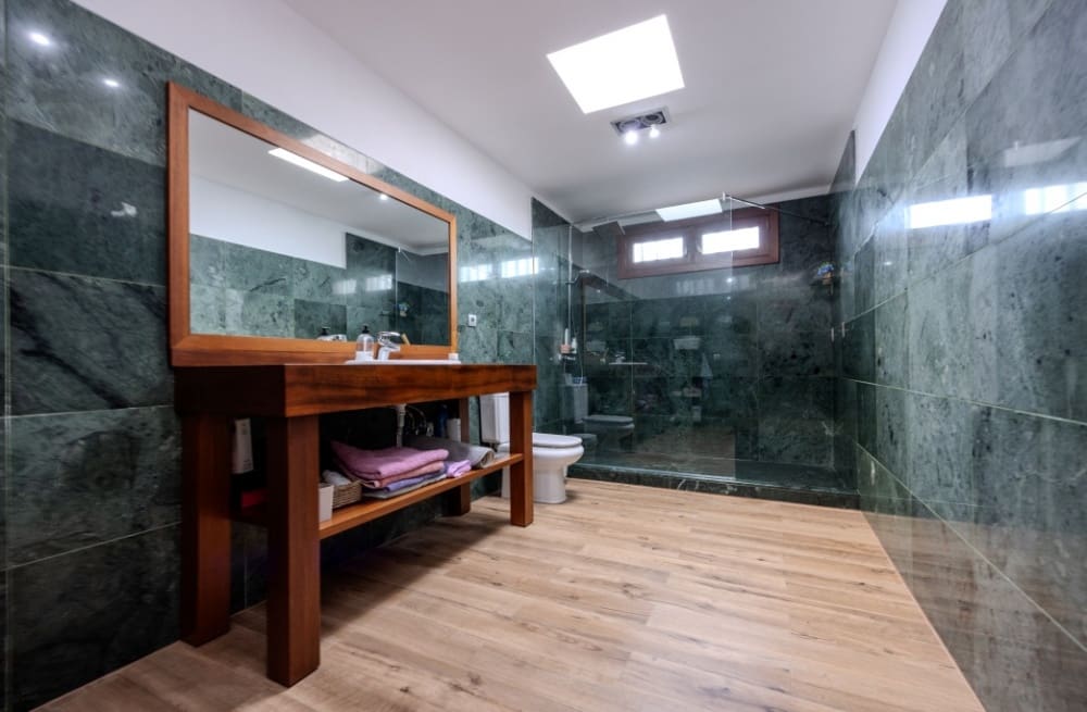 5 bedroom Villa for sale in Tahiche with pool - € 740,000 (Ref: 9458518)